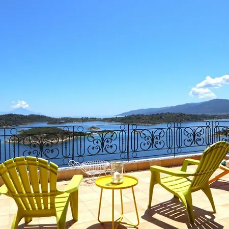 Aeriko Amazing Sea View Villa *