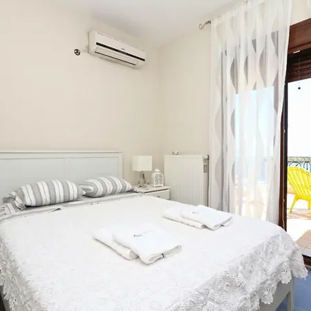 Aeriko Amazing Sea View Villa